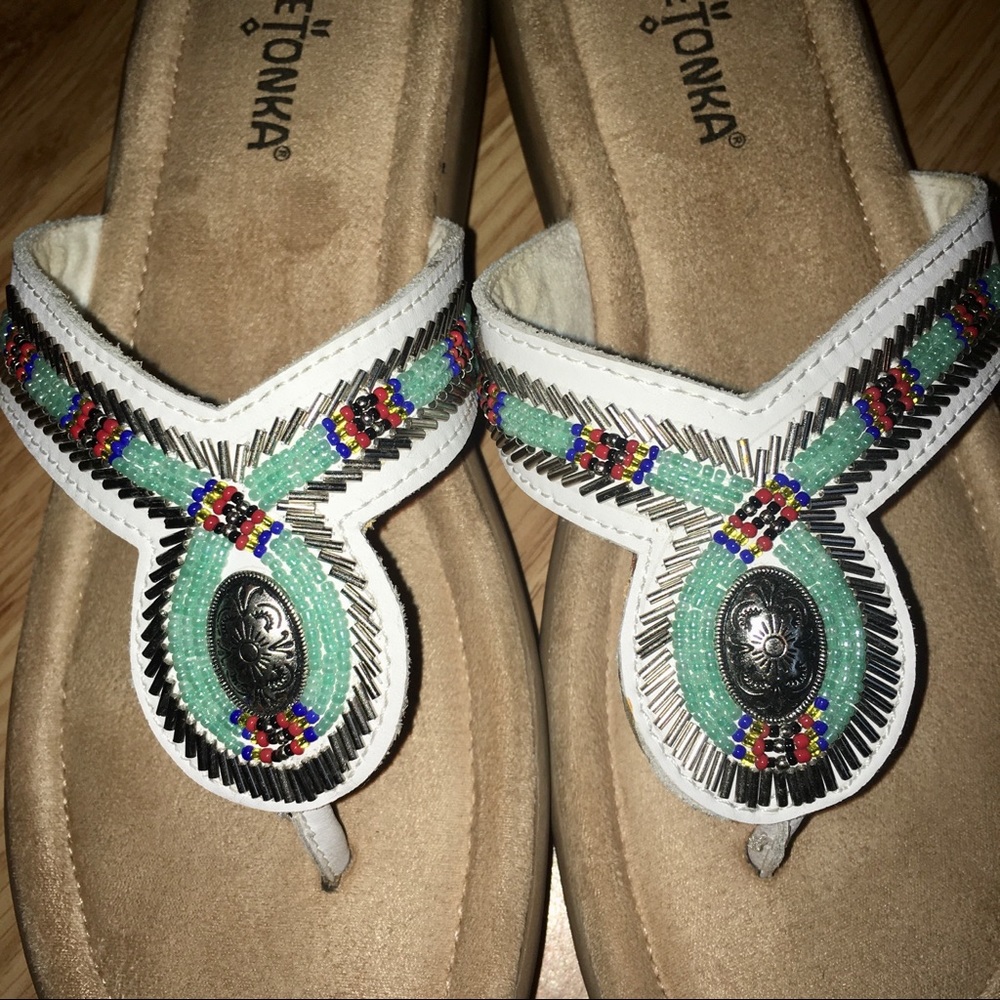 Minnetonka Leather Beaded Thong Sandals Sz 6 - Picture 3 of 8
